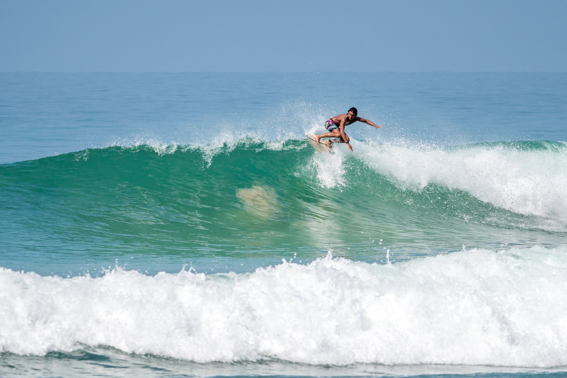 Arugam Bay surf lessons with Jay, photo of surf instructor Jay surfing 