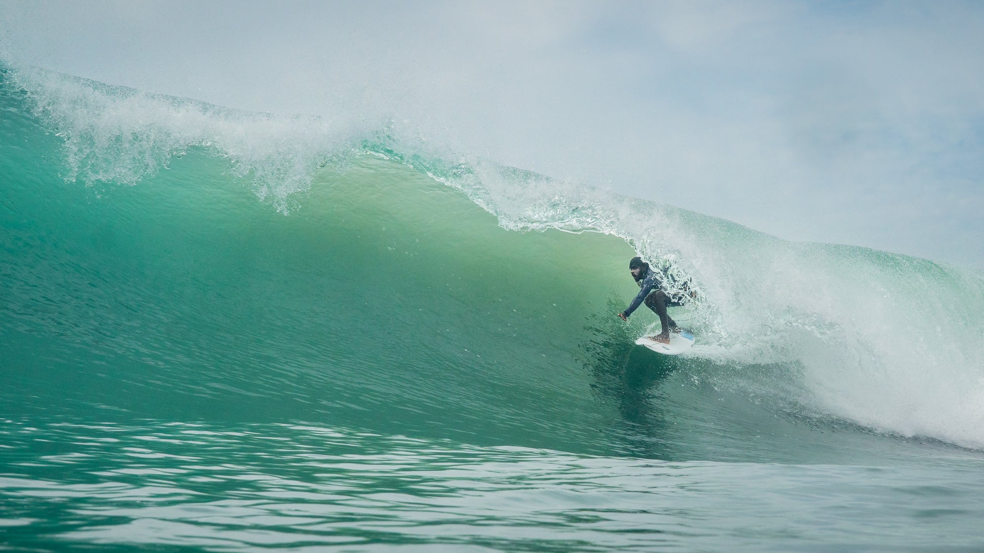 Arugam Bay surf lessons with Praneeth, photo of surf instructor Praneeth surfing 